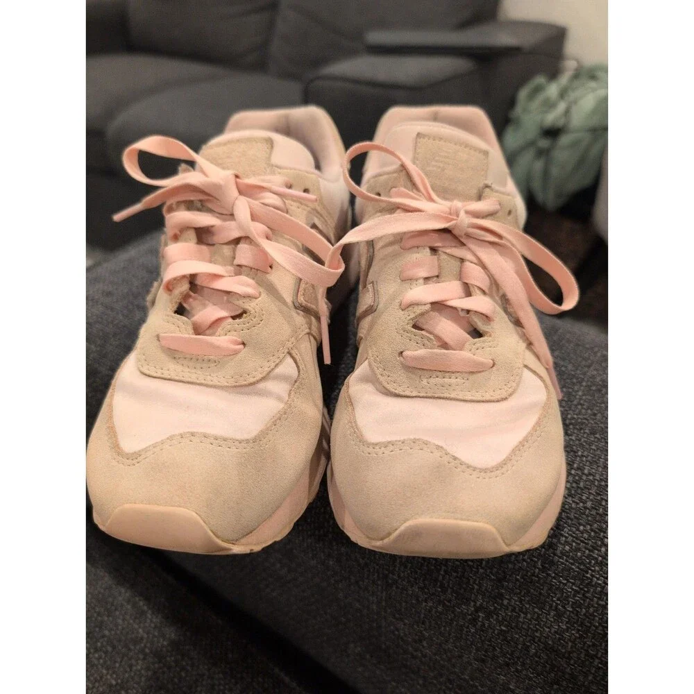 New Balance 574 WL574SLA Women's Salmon Suede Sneakers Size 7.5 Shoes